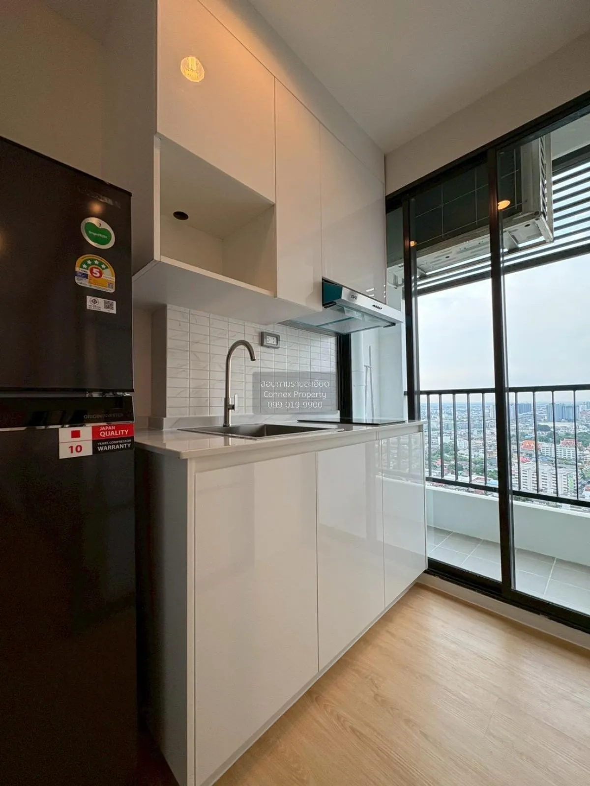 ขายคอนโด  ไอดีโอ สาทร - ท่าพระ ชั้นสูง รีโนเวทใหม่ BTS-โพธิ์นิมิต