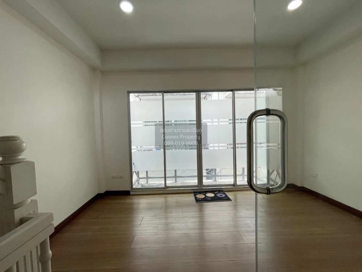 ขายทาวน์เฮ้าส์/ทาวน์โฮม  บ้านกลางเมือง เดอะ ปารีส พระราม 9-รามคำแ