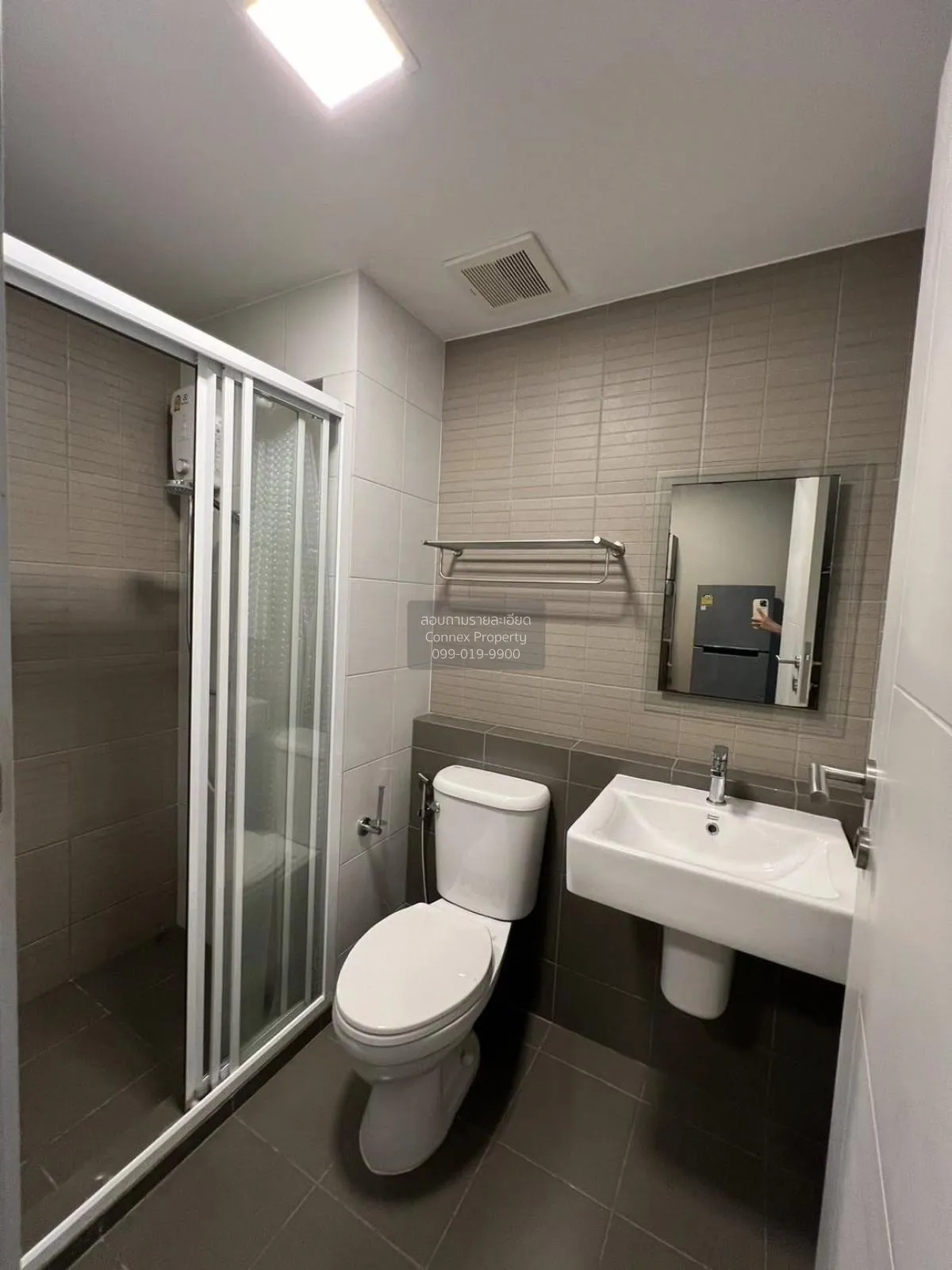 ขายคอนโด  ดีคอนโด แคมปัส ไฮด์อเวย์ คลองหนึ่ง คลองหลวง ปทุมธานี CX