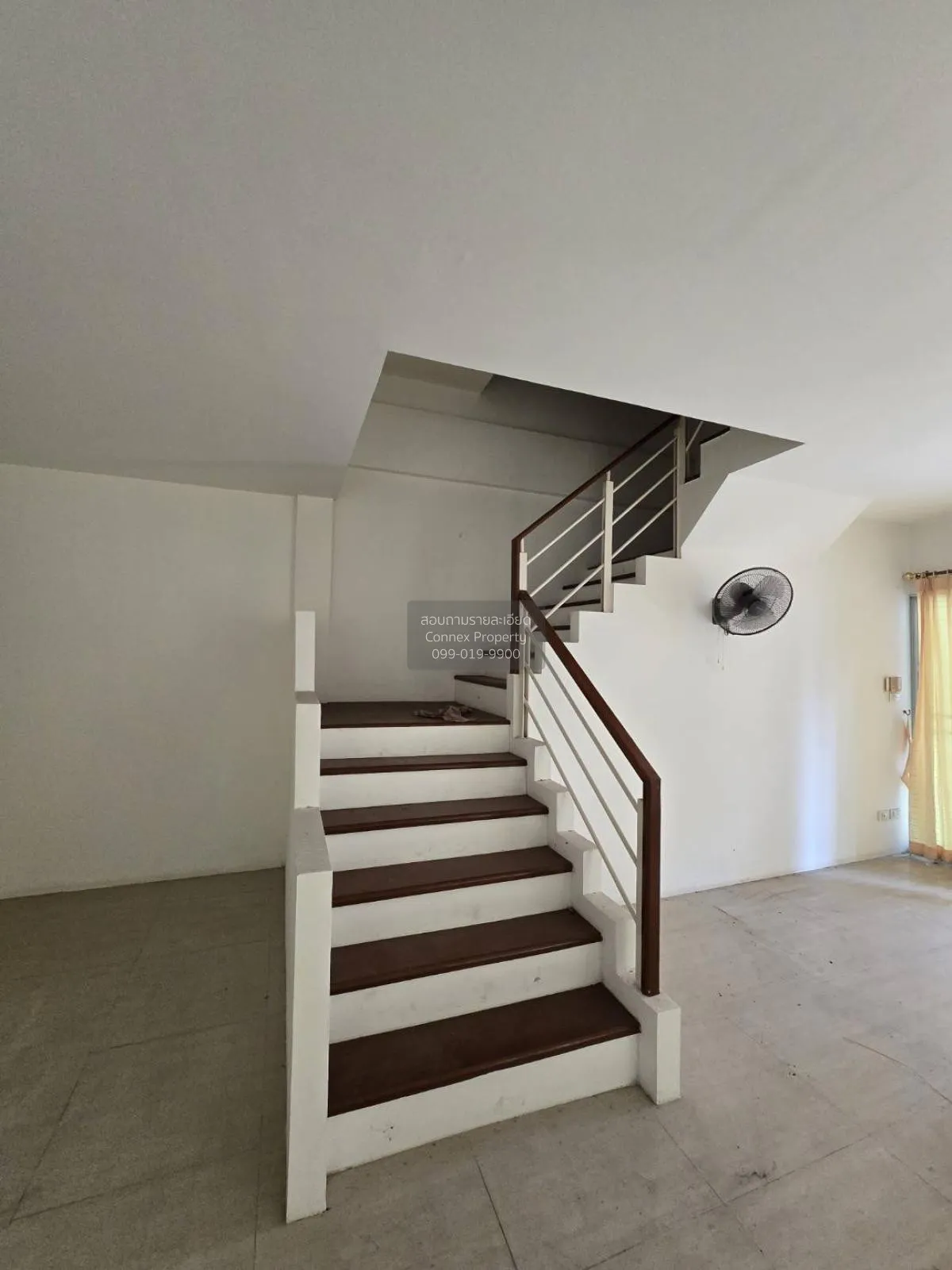 ขายทาวน์เฮ้าส์/ทาวน์โฮม  หมู่บ้านจัดสรรรินรดา โอเรียนทอล หน้ากว้า