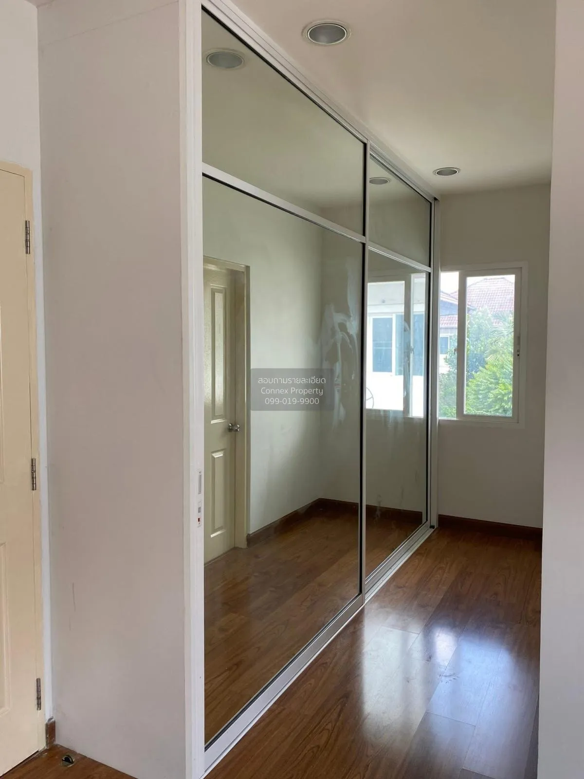 ขายบ้าน  เดอะ เซนโทร รัตนาธิเบศร์ MRT-บางพลู บางเลน บางใหญ่ นนทบุ