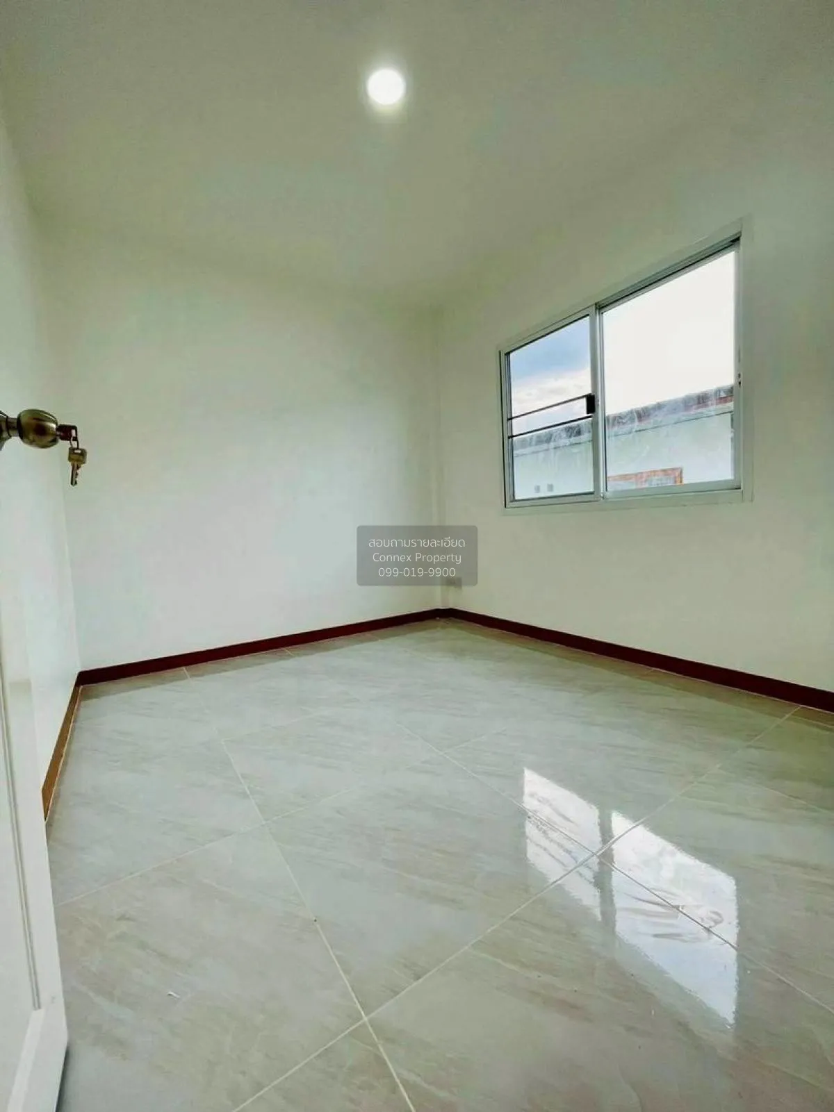 ขายทาวน์เฮ้าส์/ทาวน์โฮม  บัวทองธานี พาร์ค หน้ากว้าง บางบัวทอง บาง