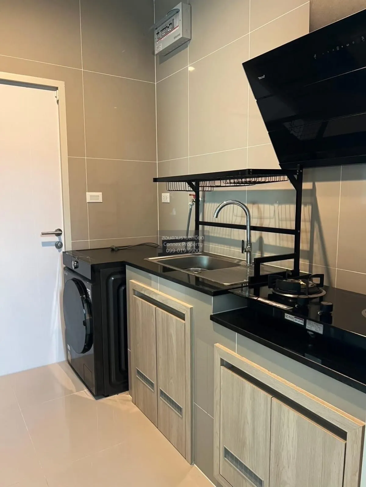 ขายบ้าน  สราญสิริ รามคำแหง หน้ากว้าง MRT-มีนบุร คลองสองต้นนุ่น เข