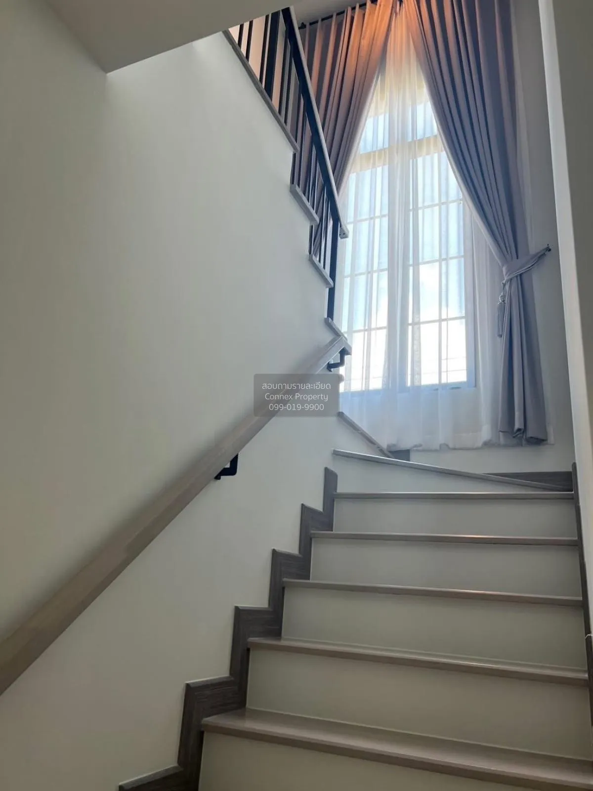 ขายบ้าน  สราญสิริ รามคำแหง หน้ากว้าง MRT-มีนบุร คลองสองต้นนุ่น เข