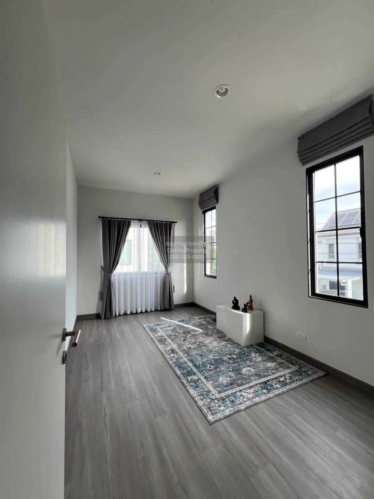 ขายบ้าน  สราญสิริ รามคำแหง หน้ากว้าง MRT-มีนบุร คลองสองต้นนุ่น เข