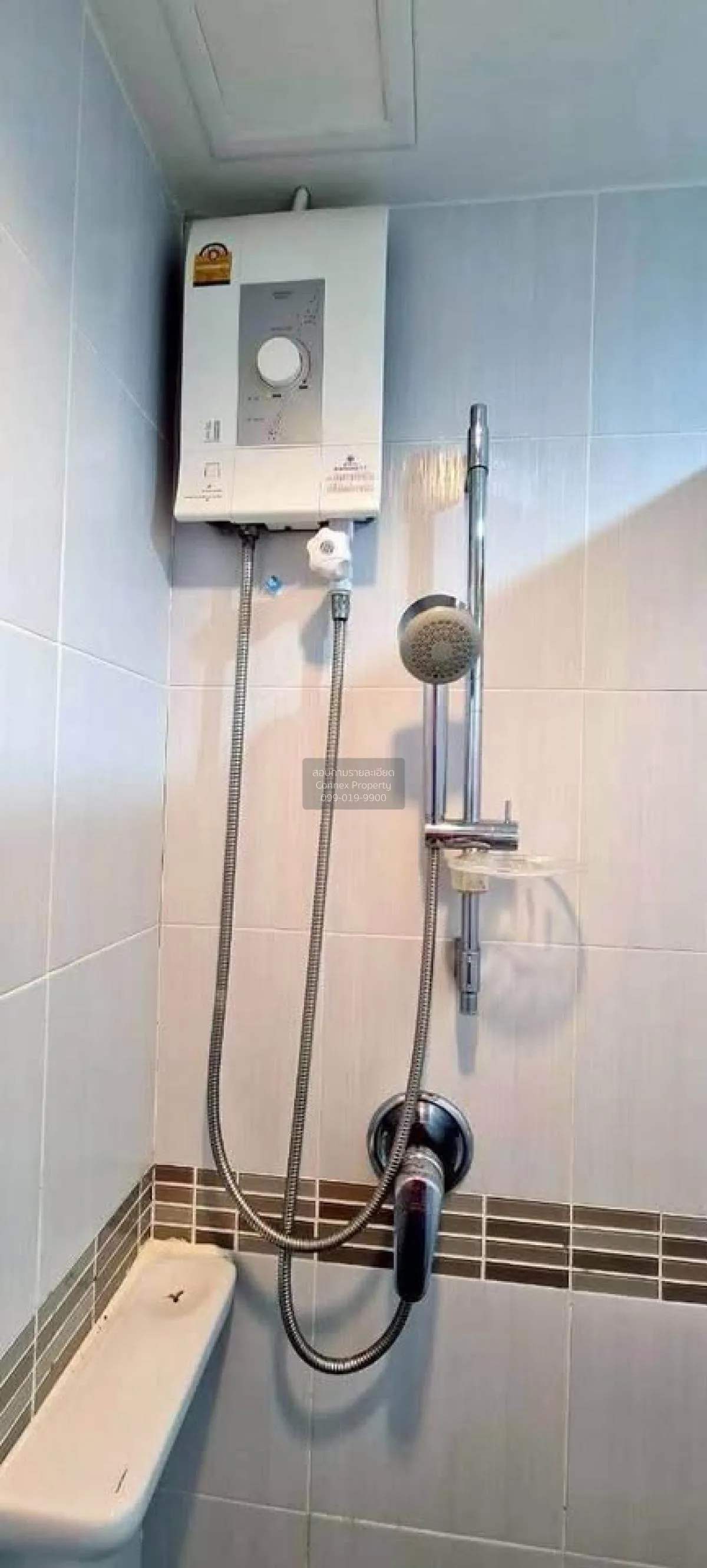 เช่าคอนโด  ลุมพินี เพลส ศรีนครินทร์ - หัวหมาก สเตชัน ARL-หัวหมาก 