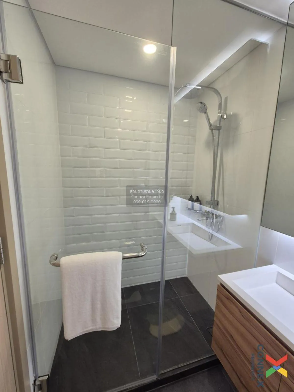 ขายคอนโด  ไซมิส พระราม 9 (แลนด์มาร์ค @MRTA Station) ห้วยขวาง เขต 