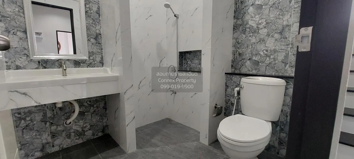 For Sale House , Kritsada Nakhon 31 , Salathammasop Sop , Thawi W