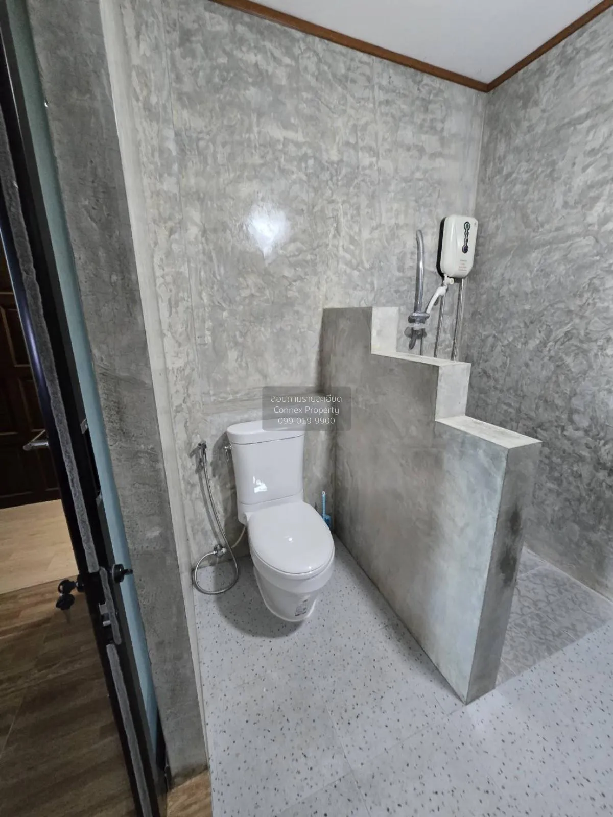 For Sale Modern Hip Loft Style House, San Pa Tong District, Chian