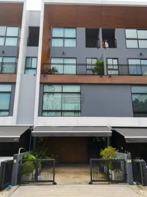 For Rent Townhouse/Townhome  , Arden Pattanakarn , Suan Luang , Suan Luang , Bangkok , CX-134707