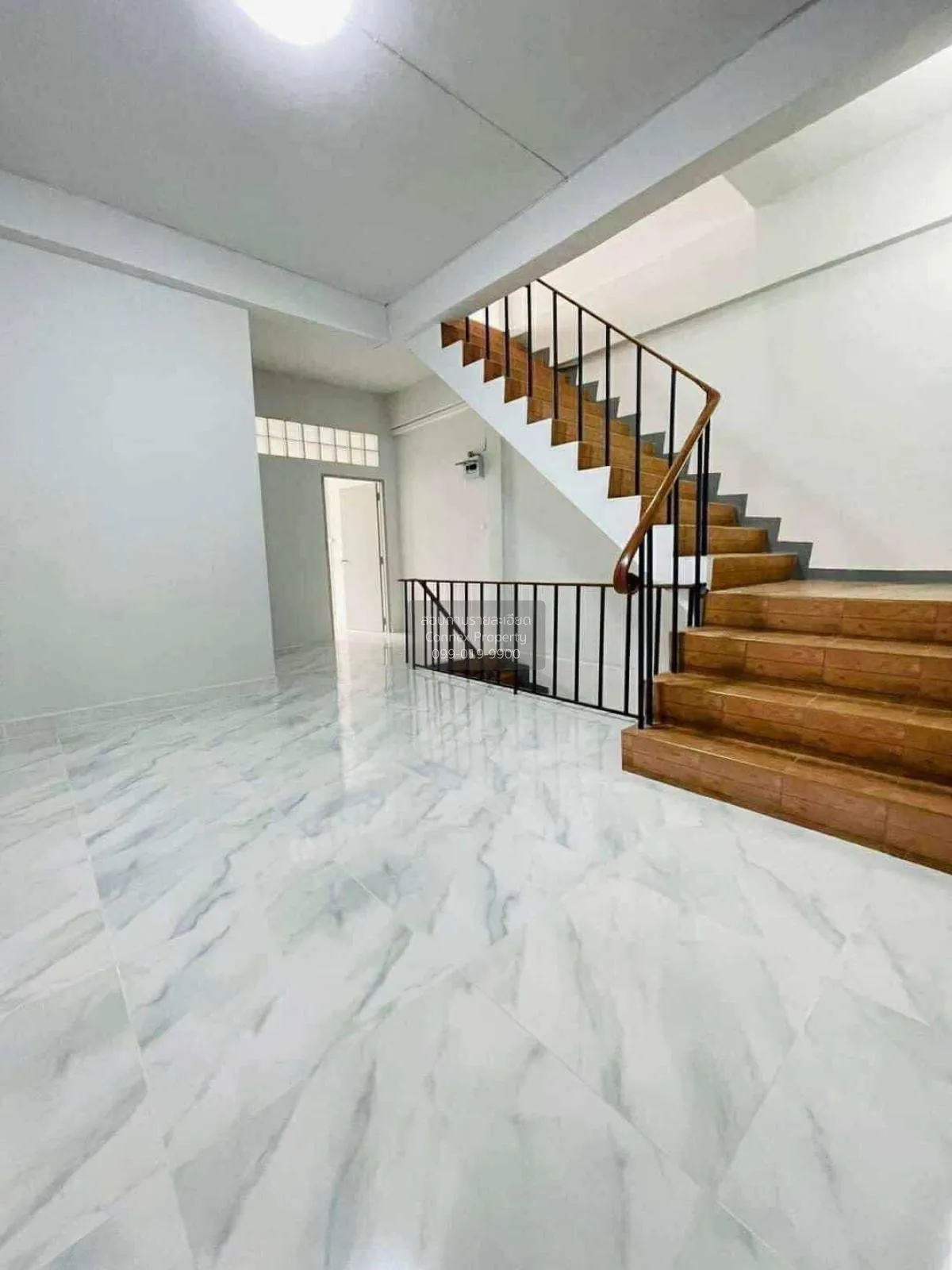 ขายทาวน์เฮ้าส์ นวมินทร์ 38 หน้ากว้าง รีโนเวทใหม่ คลองกุ่ม เขต บึง