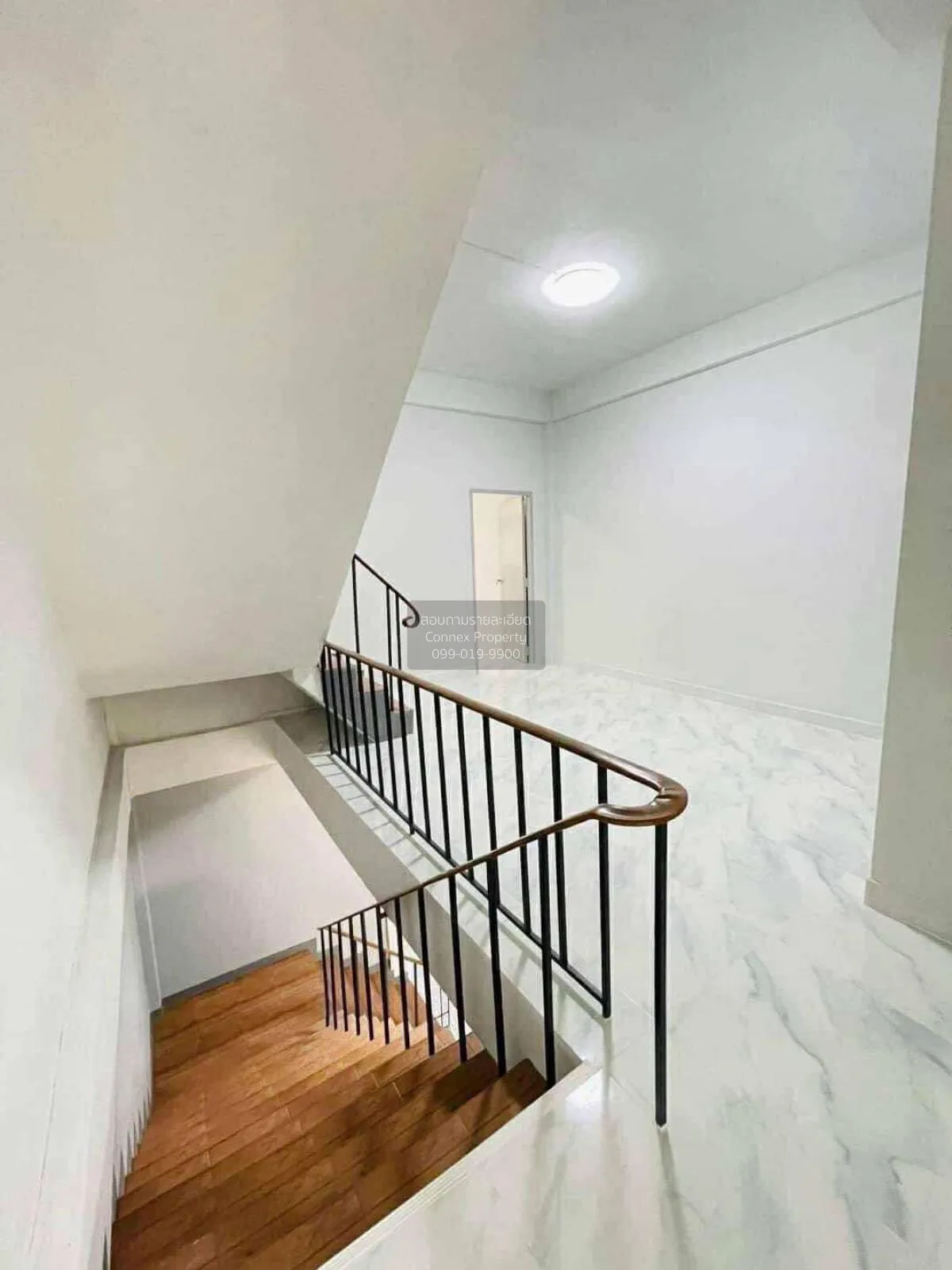 ขายทาวน์เฮ้าส์ นวมินทร์ 38 หน้ากว้าง รีโนเวทใหม่ คลองกุ่ม เขต บึง