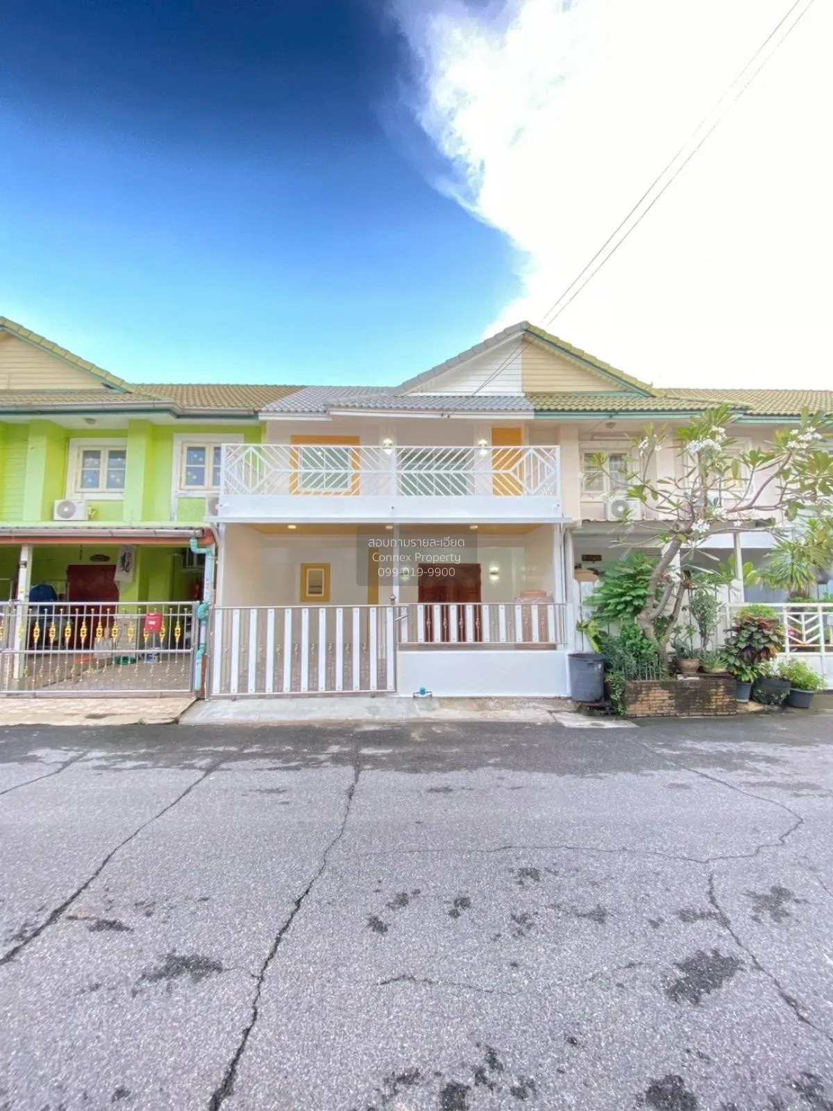 For Sale Townhouse/Townhome  , Baan Pruksa 30/1 Ban Kluai-Sai Noi