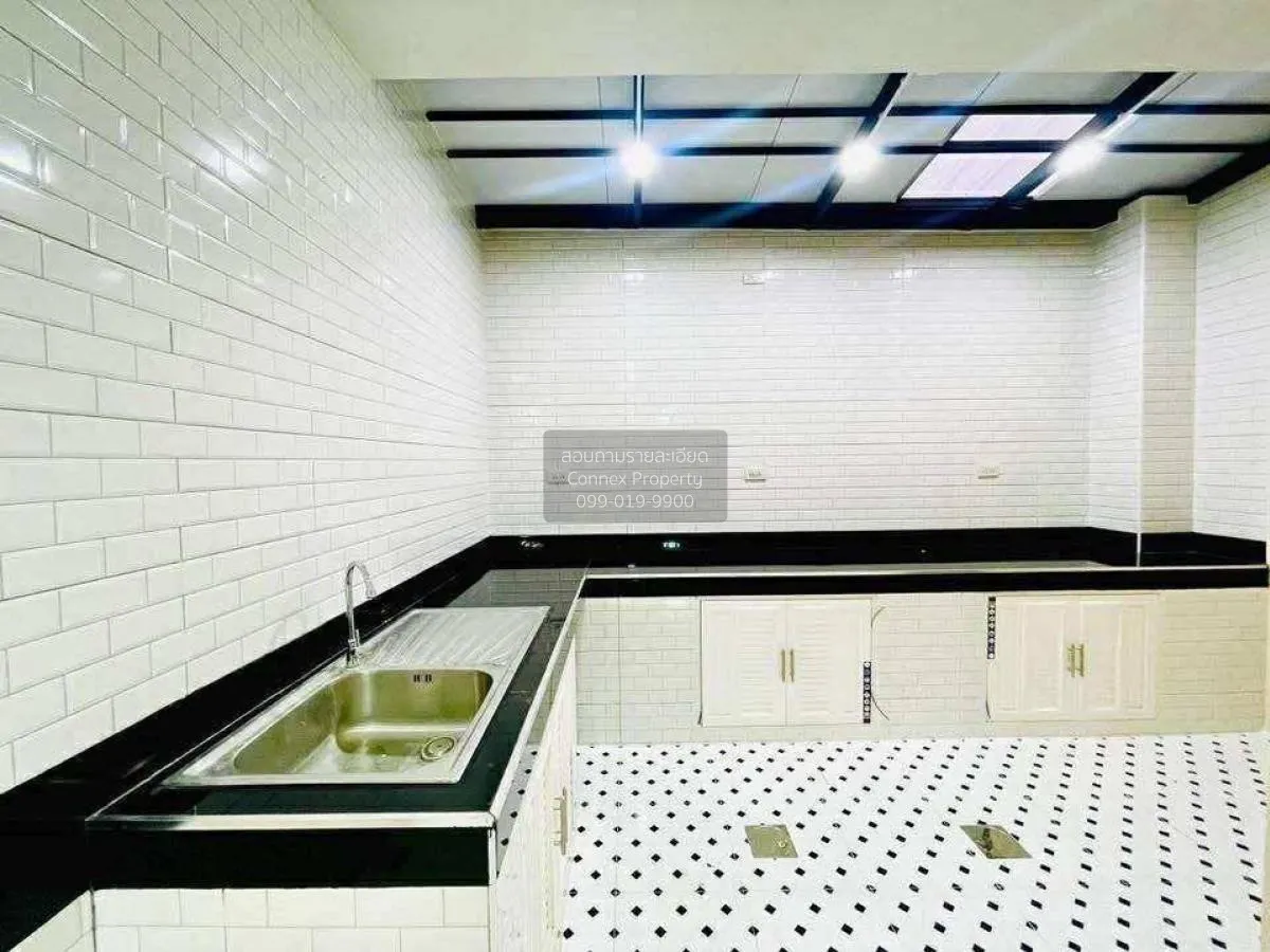 For Sale Townhouse/Townhome  , Moobaan Sena Villa 84 , newly reno 4