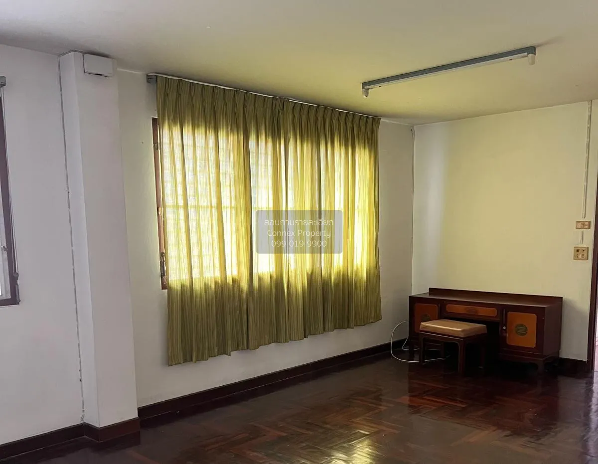 For Sale 4‑storey building in the Udomsuk, Bangna area , Bang Na 