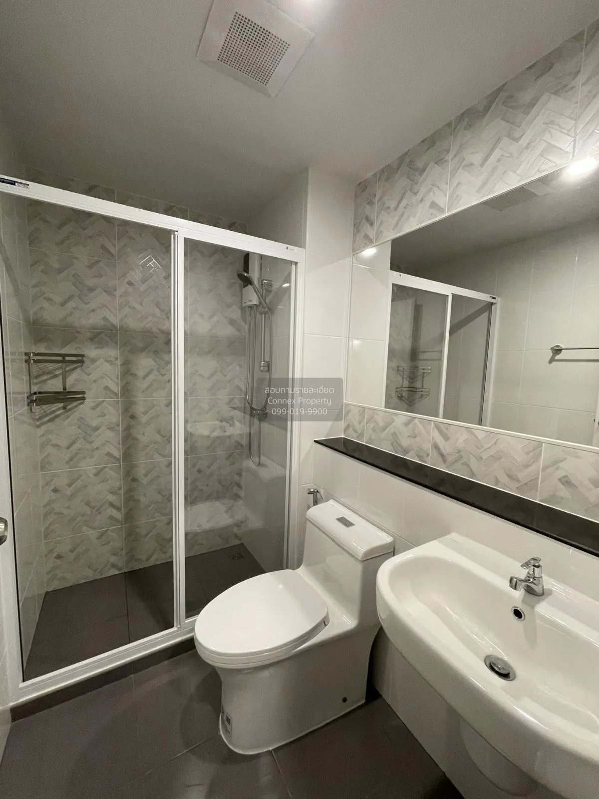 เช่าคอนโด  รีเจ้นท์ โฮม บางนา (โครงการใหม่) บางนา เขต บางนา กรุงเ