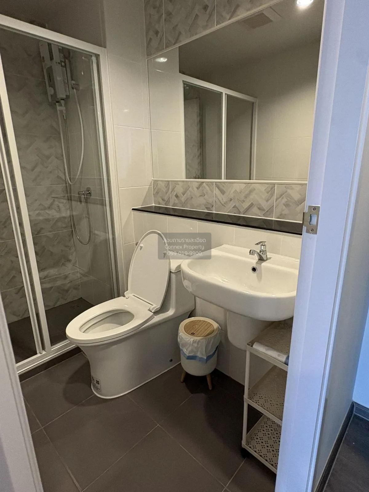 เช่าคอนโด  รีเจ้นท์ โฮม บางนา (โครงการใหม่) บางนา เขต บางนา กรุงเ