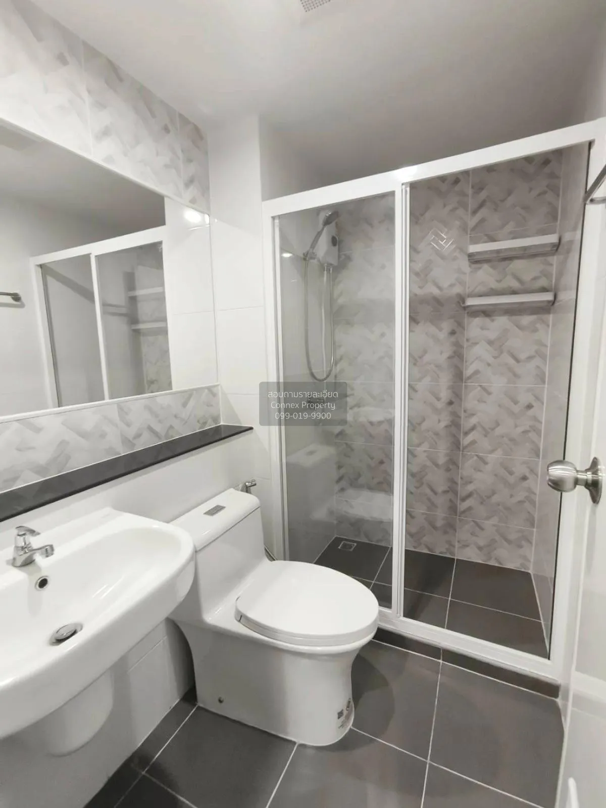 เช่าคอนโด  รีเจ้นท์ โฮม บางนา (โครงการใหม่) บางนา เขต บางนา กรุงเ