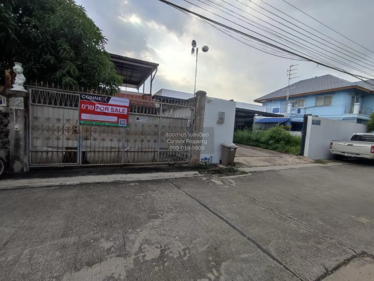 For Sale 2 - storey house 60 sq m. Sakae Ngam 14 Bang Khun Thian  1