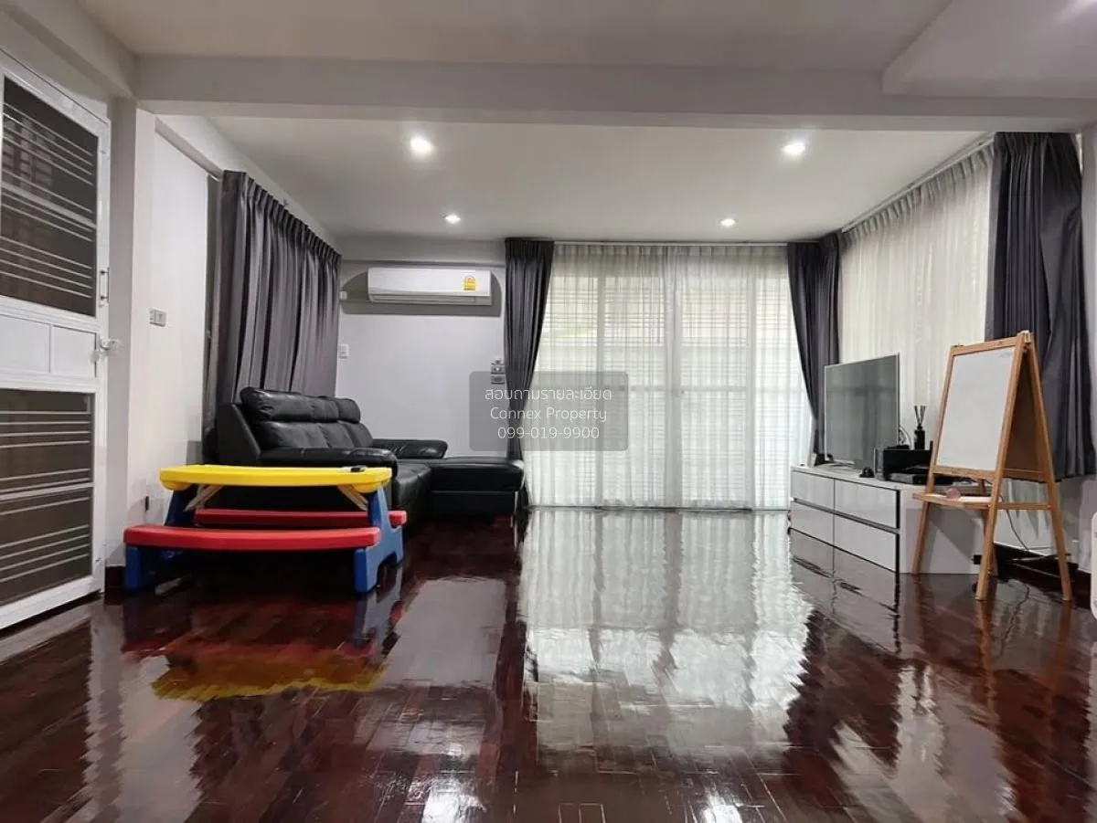 For Sale 2-storey detached house on Vibhavadi 16 , newly renovate