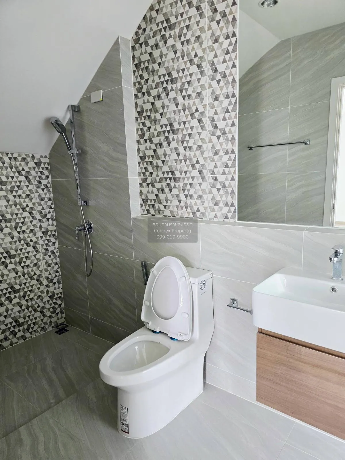 For Sale House , Nirvana Absolute Ekkamai - Ramintra , Saphan Sun