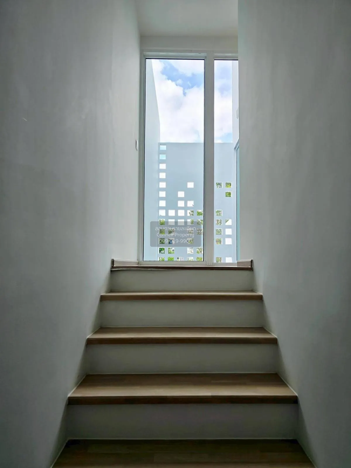 For Sale House , Nirvana Absolute Ekkamai - Ramintra , Saphan Sun