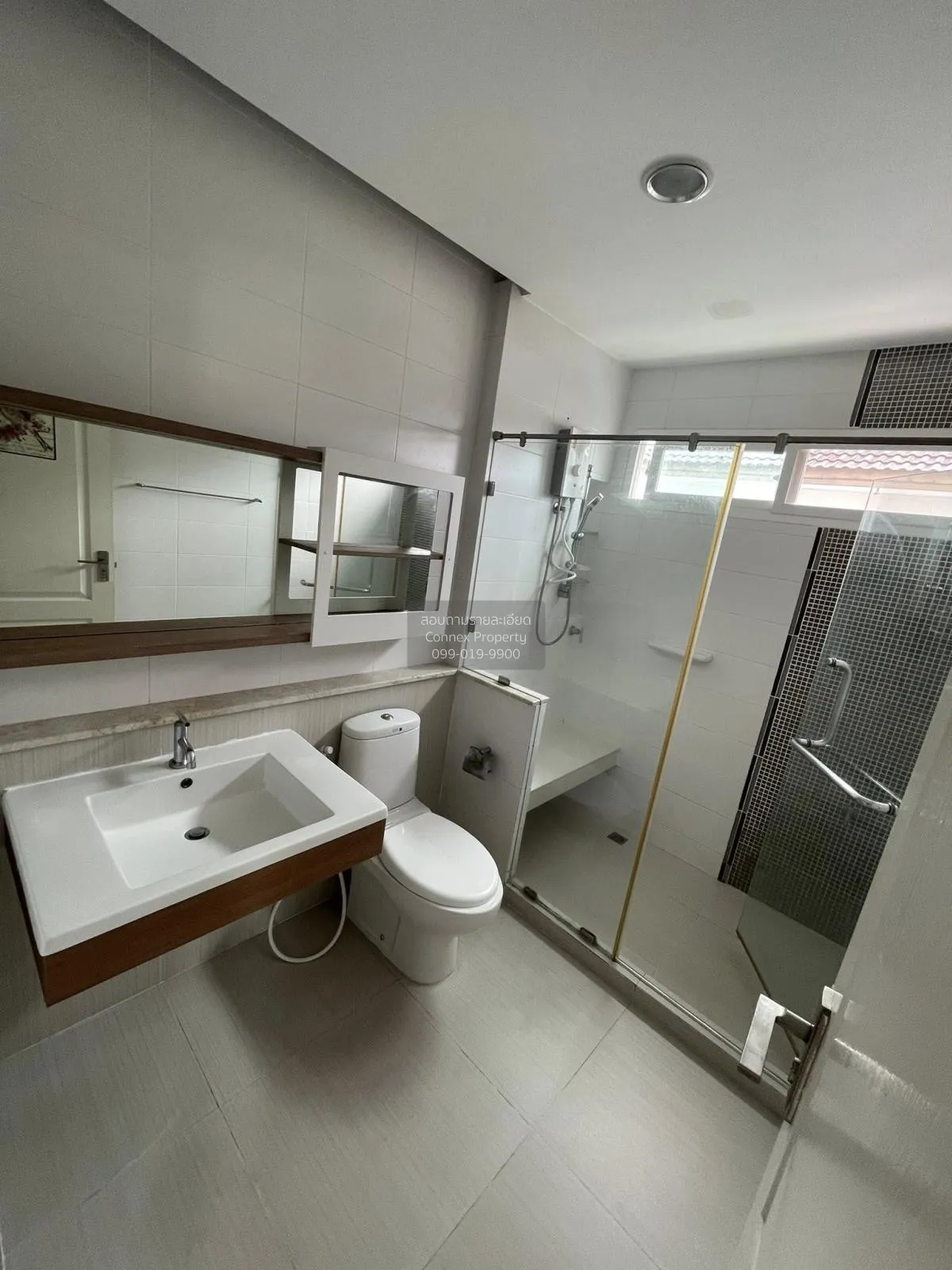 ขายบ้าน  มัณฑนา พระราม 9 - ศรีนครินทร์ MRT-ศรีกรีฑา (สายสีเหลือง)