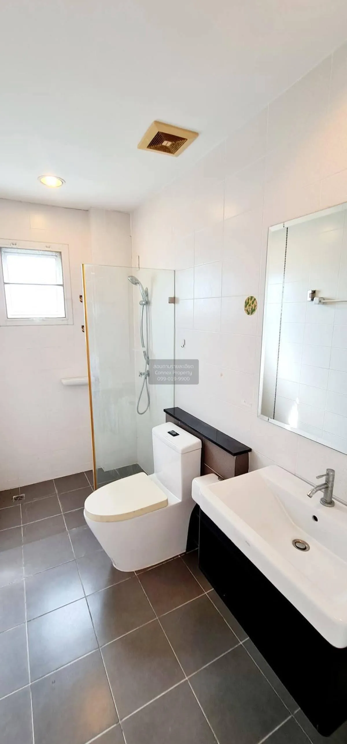 ขายบ้านวิรัลพัชร เอ็กซ์คลูซีฟ เฉลิมพระเกียรติฯ ซอย 8 ชั้นสูง ห้อง