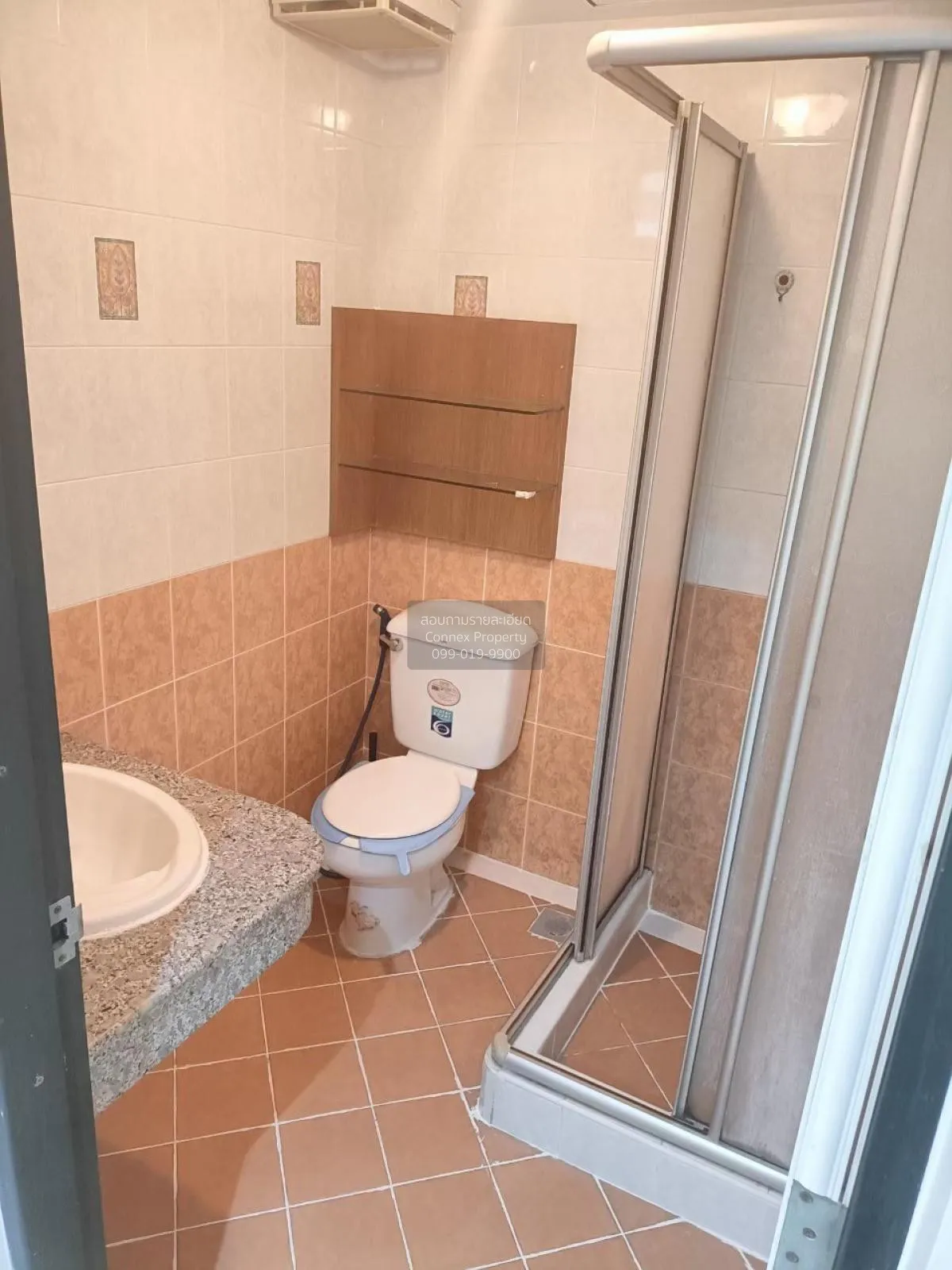 For Rent Condo , Ratchada City Condo , corner unit , MRT-Huai Khw