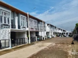 ขายทาวน์เฮ้าส์/ทาวน์โฮม  โกลเด้น ทาวน์ บางนา-สวนหลวง ดอกไม้ เขต ประเวศ กรุงเทพ CX-135380