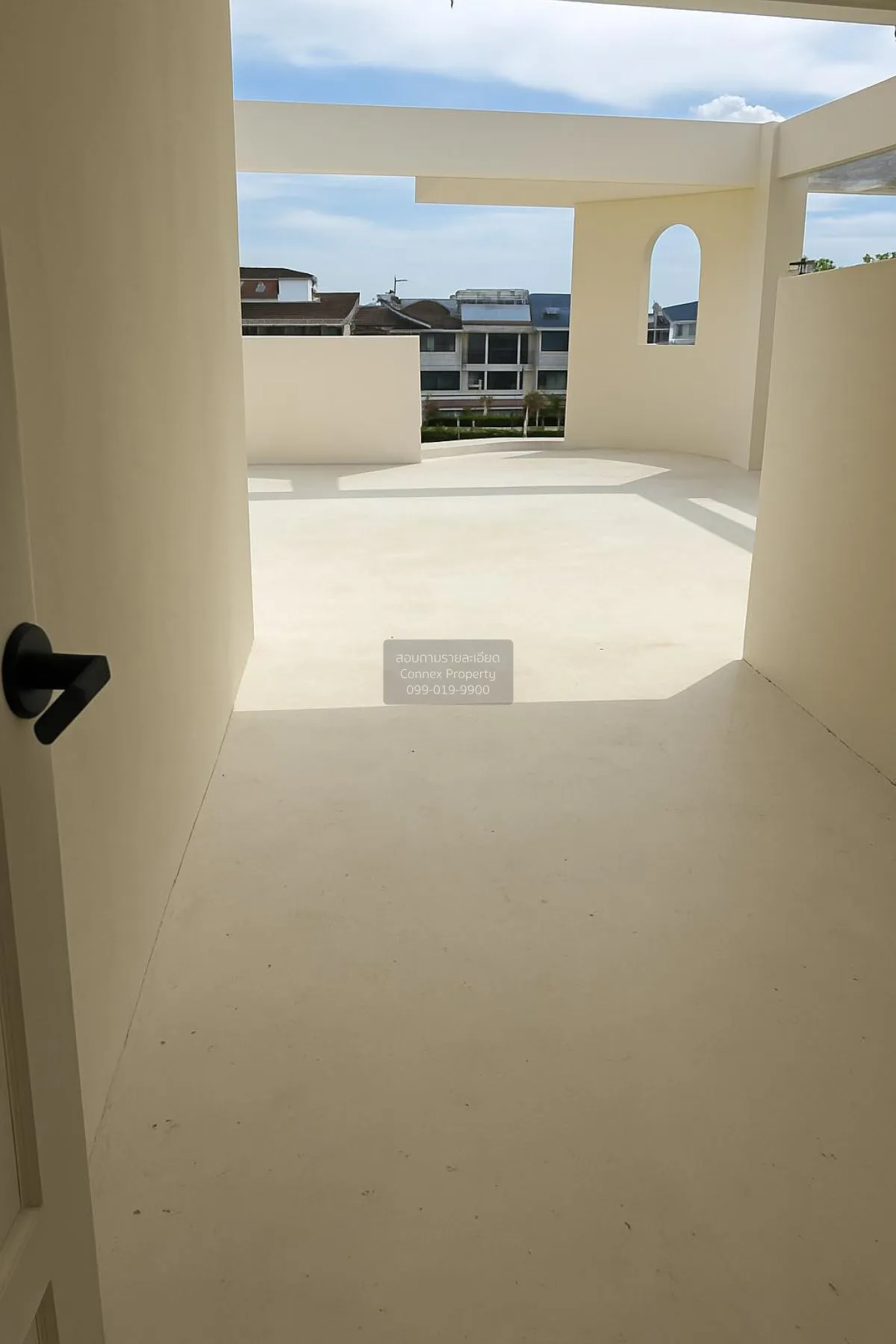 For Sale townhome, Lad Phrao 35 , newly renovated , Chankasem , C