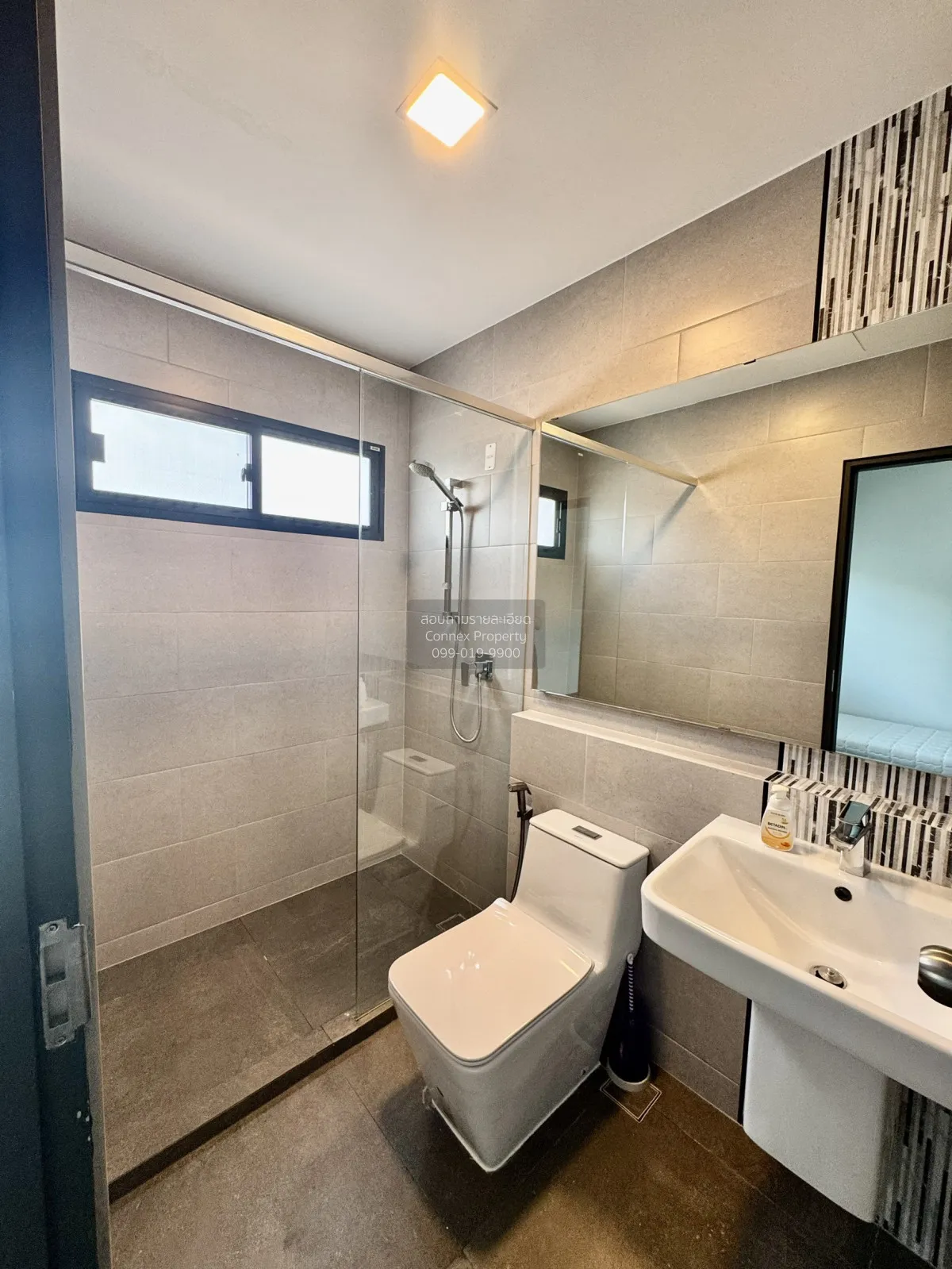 เช่าทาวน์เฮ้าส์/ทาวน์โฮม  วีเว่ บางนา กม. 7 บางแก้ว บางพลี สมุทรป