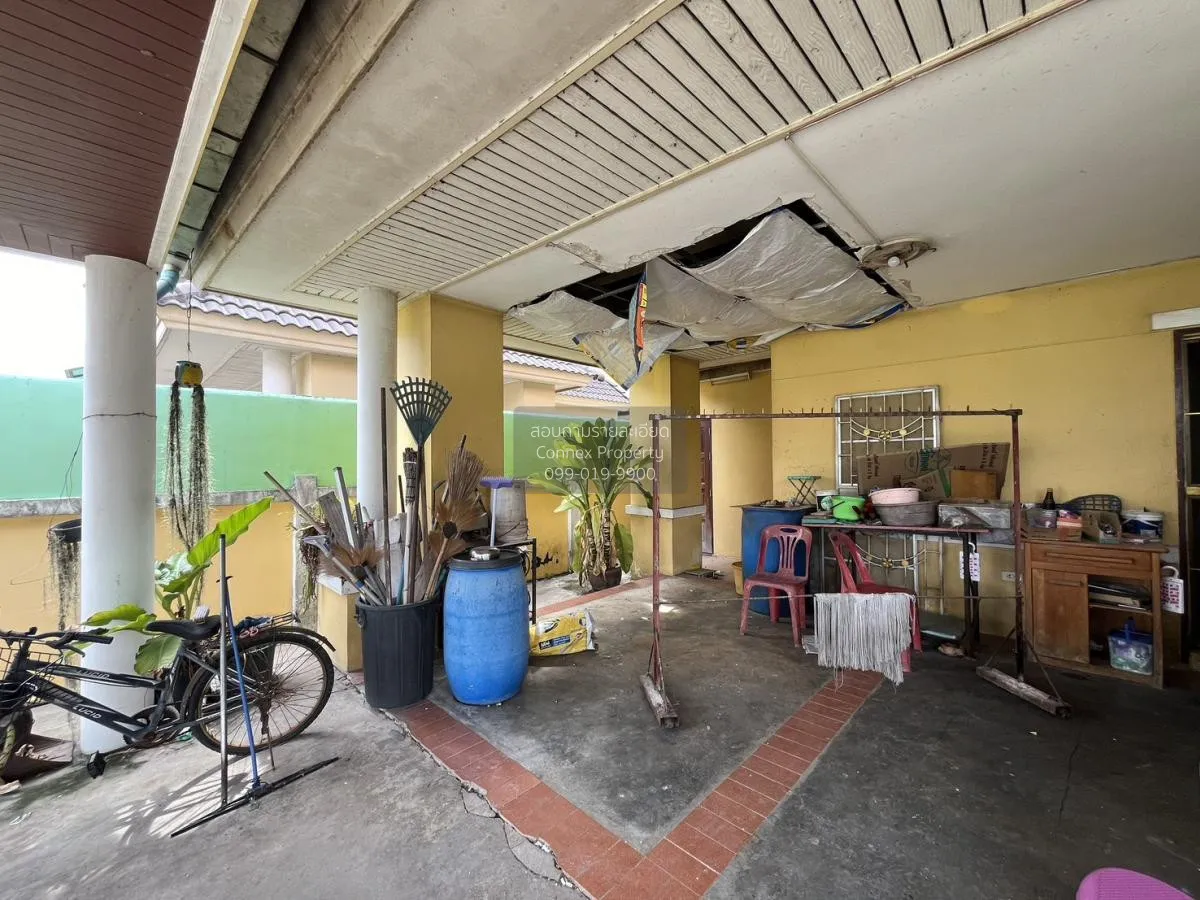 For Sale House , Bhudhani Village , corner unit , Bang Krathuek ,