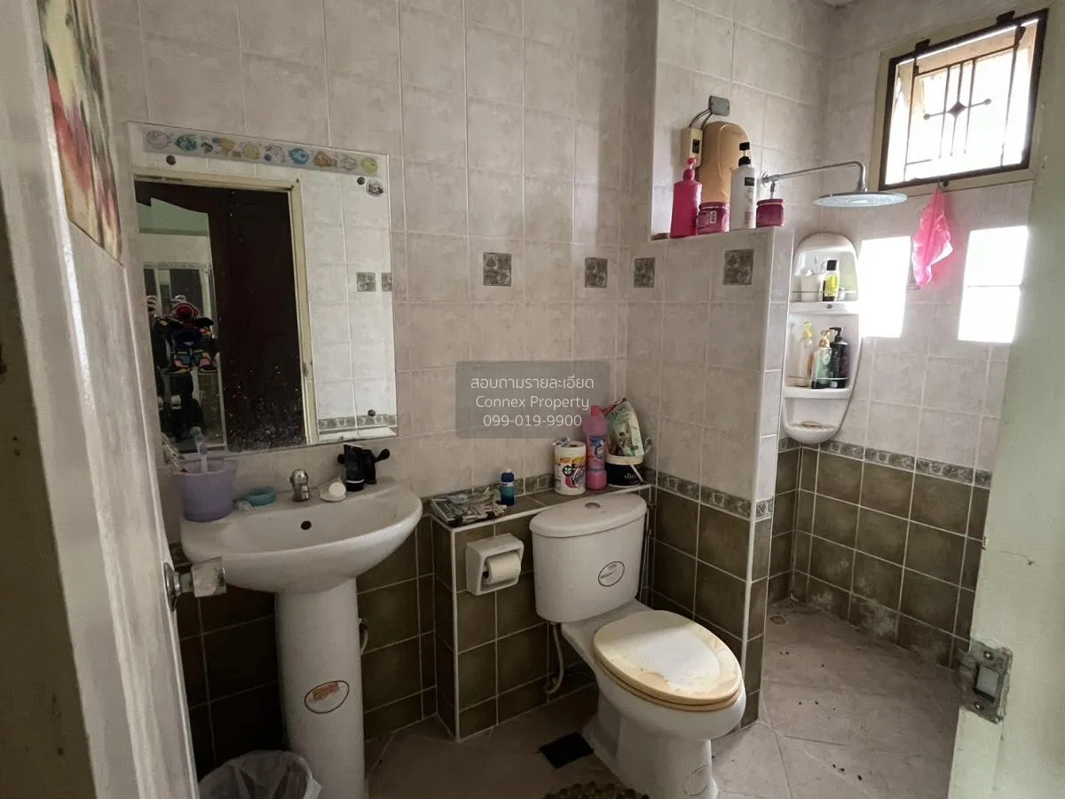 For Sale House , Bhudhani Village , corner unit , Bang Krathuek ,