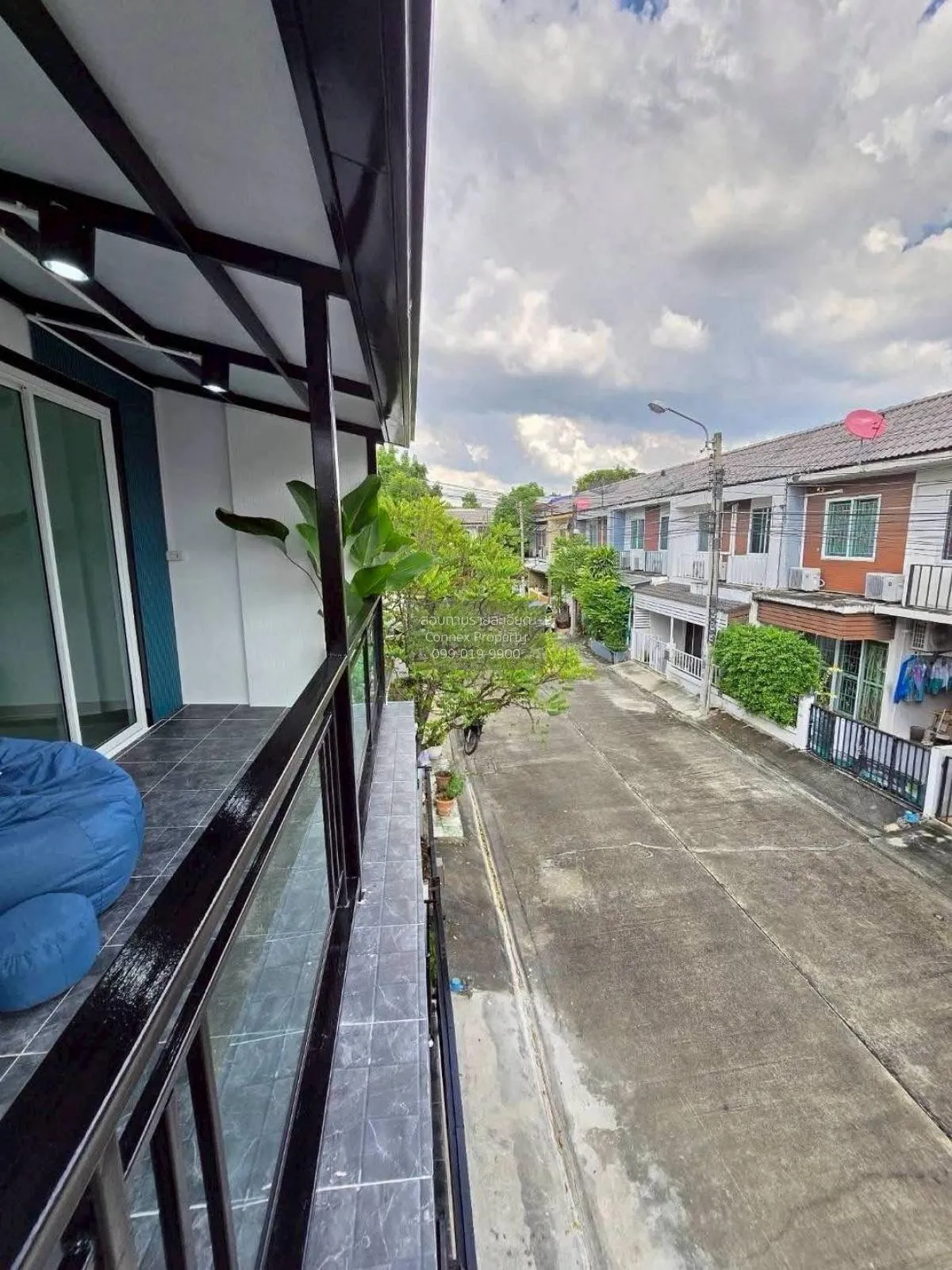 ขายทาวน์เฮ้าส์/ทาวน์โฮม  อารียา เดอะคัลเลอร์ ติวานนท์ รีโนเวทใหม่