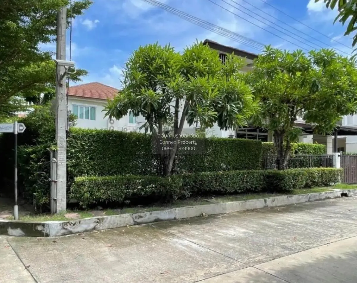 For Sale House , The Centro On Nut-Wongwaen , wide frontage , Lat 2