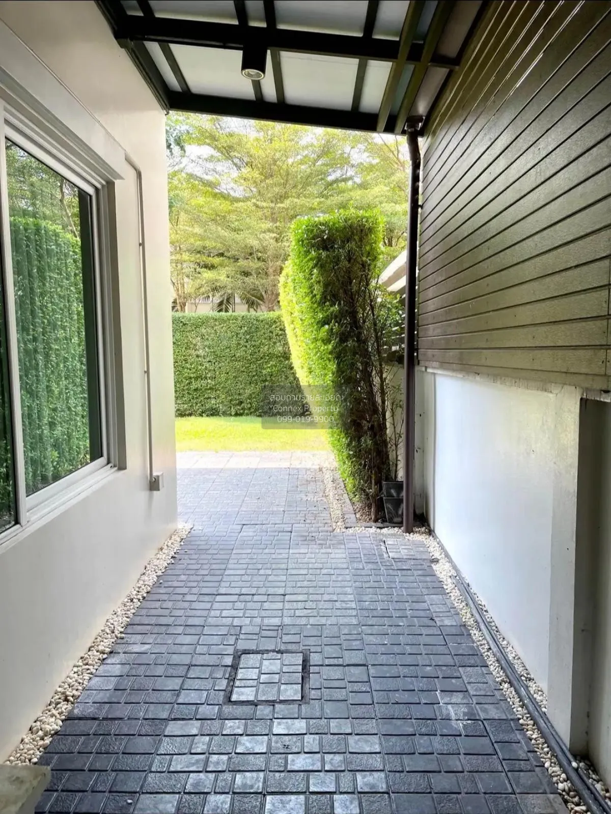 For Sale House , The Centro On Nut-Wongwaen , wide frontage , Lat 4