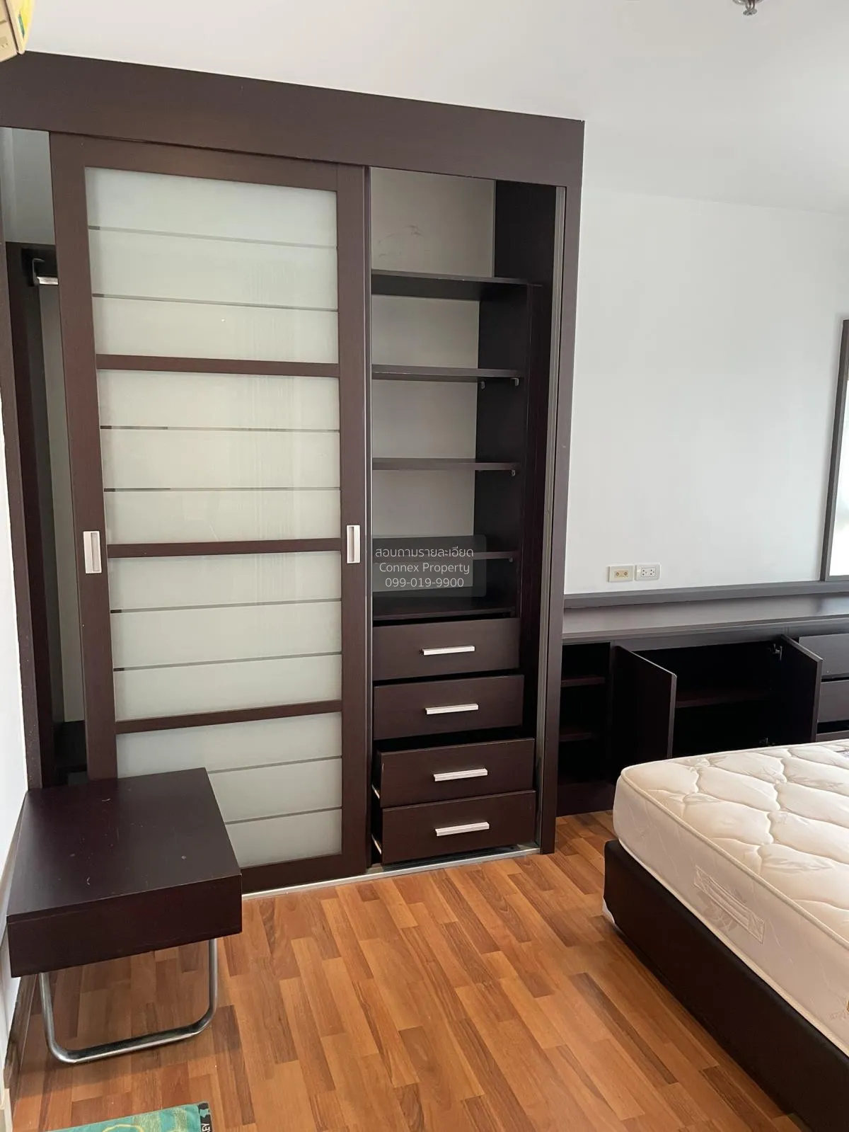 เช่าคอนโด  เซ็นทริค ซีน พหลโยธิน 9 BTS-อารีย์ สามเสนใน เขต พญาไท 