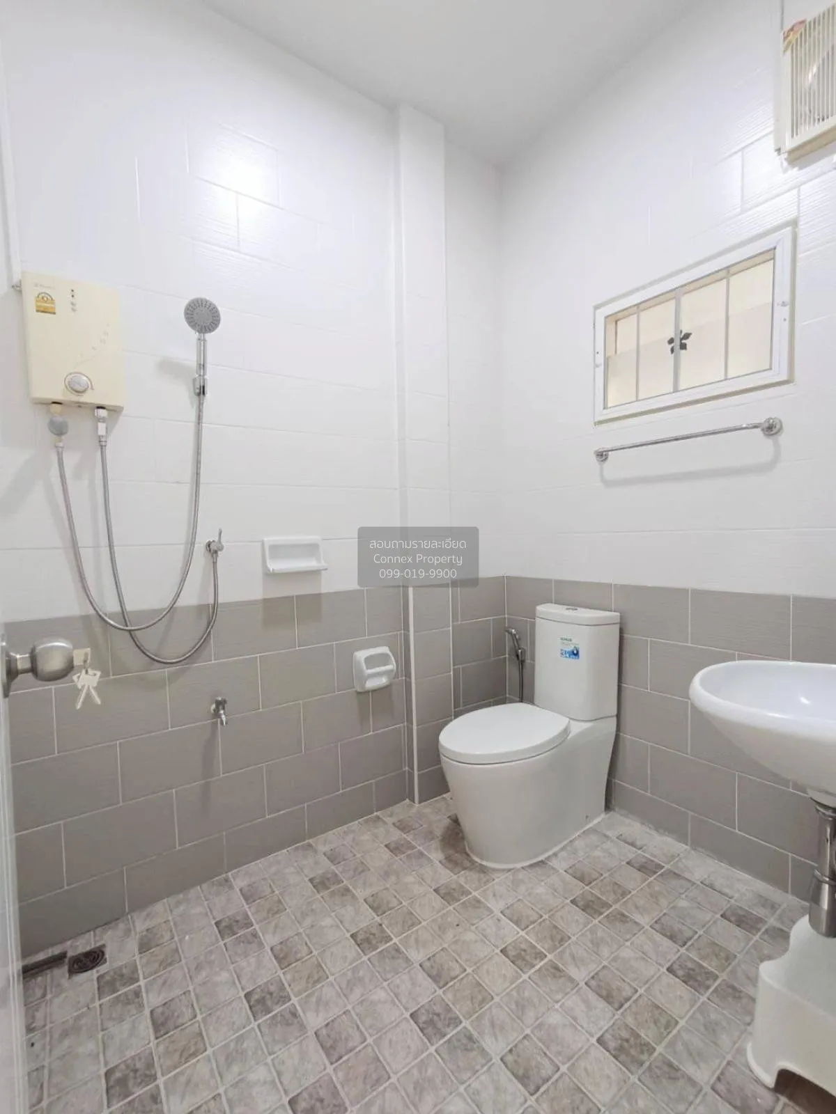 ขายทาวน์เฮ้าส์/ทาวน์โฮม  กมลลักษณ์ 2​ ไทรน้อย ไทรน้อย นนทบุรี CX-