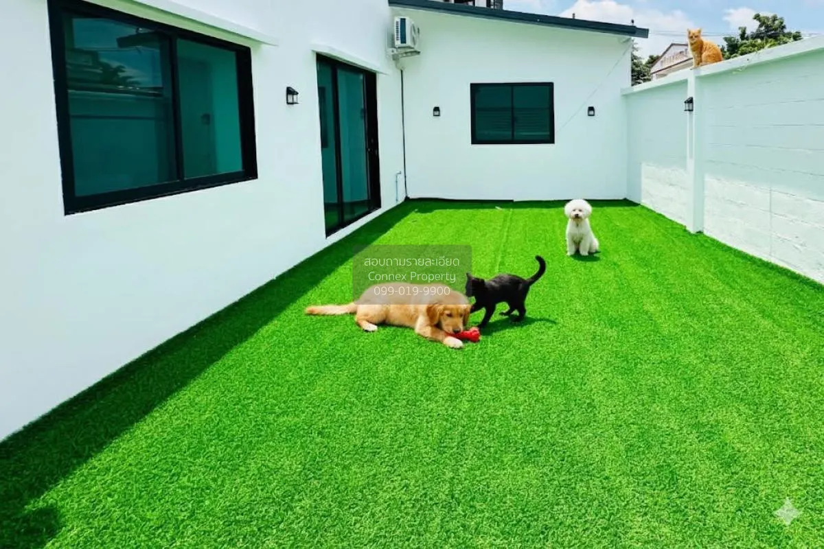 For Sale Twin house, Soi Petchkasem 94, Weerawat Village , newly  3