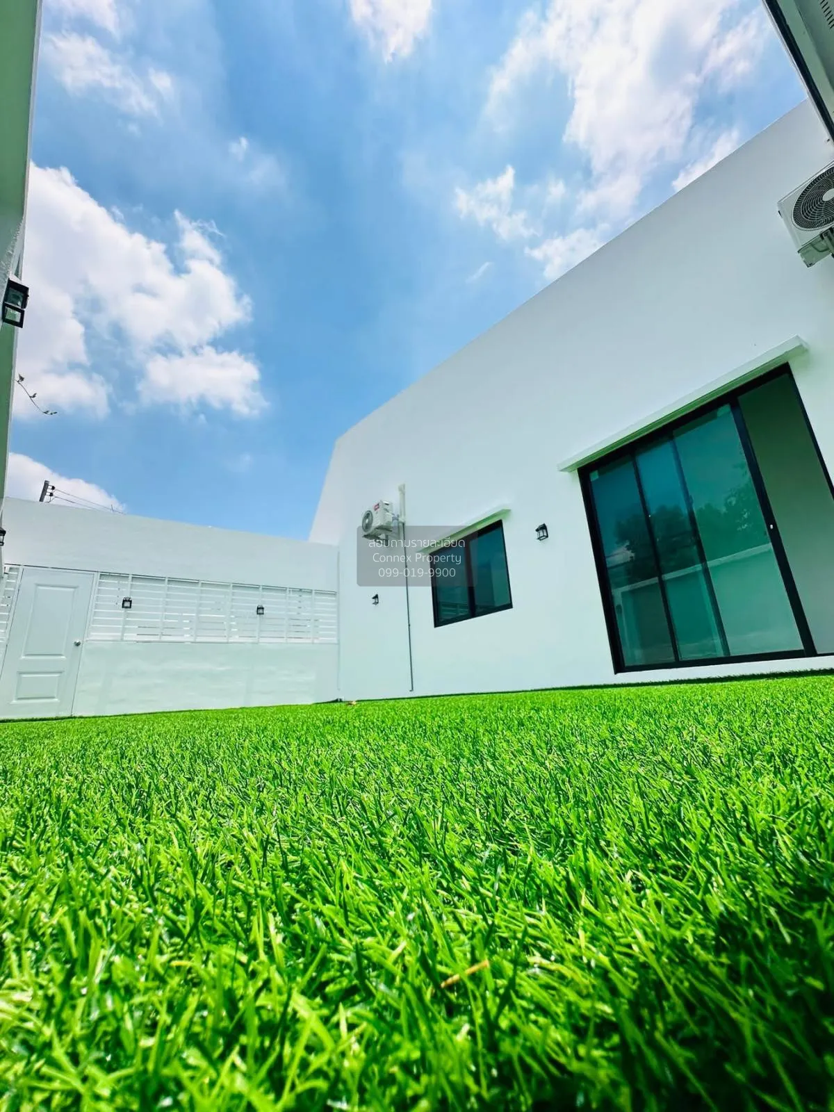 For Sale Twin house, Soi Petchkasem 94, Weerawat Village , newly 