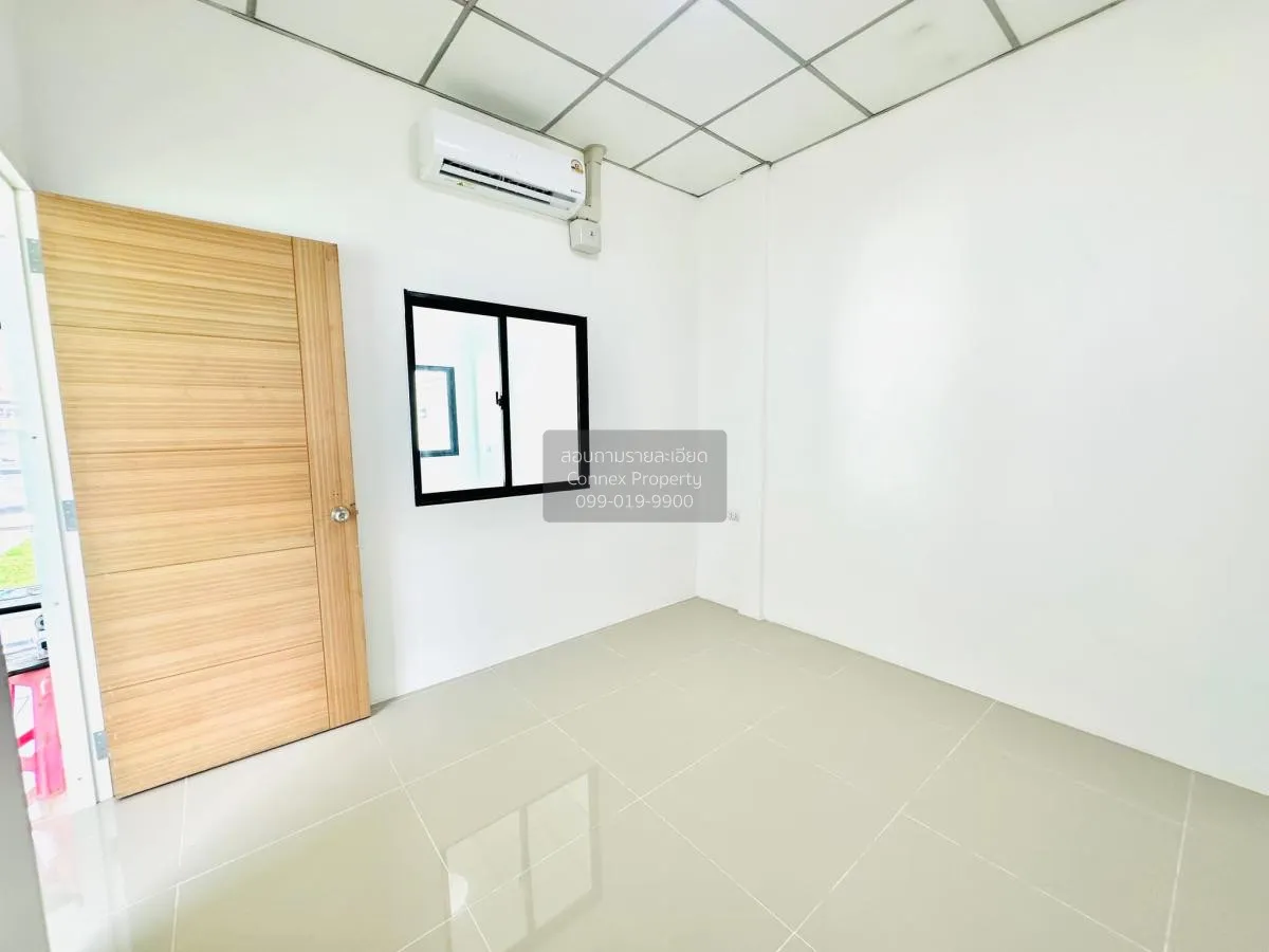 For Sale Twin house, Soi Petchkasem 94, Weerawat Village , newly 