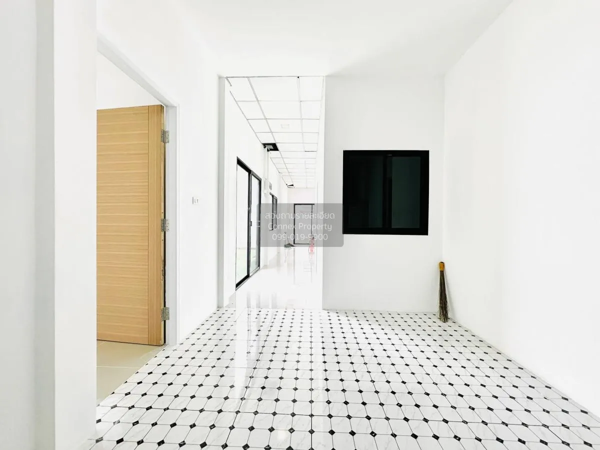 For Sale Twin house, Soi Petchkasem 94, Weerawat Village , newly 