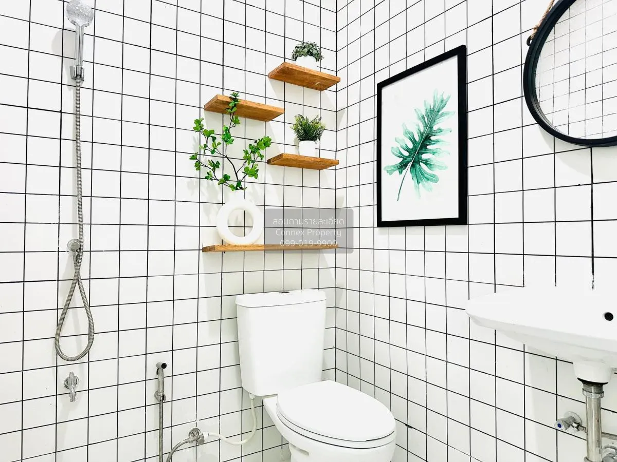 For Sale Twin house, Soi Petchkasem 94, Weerawat Village , newly 