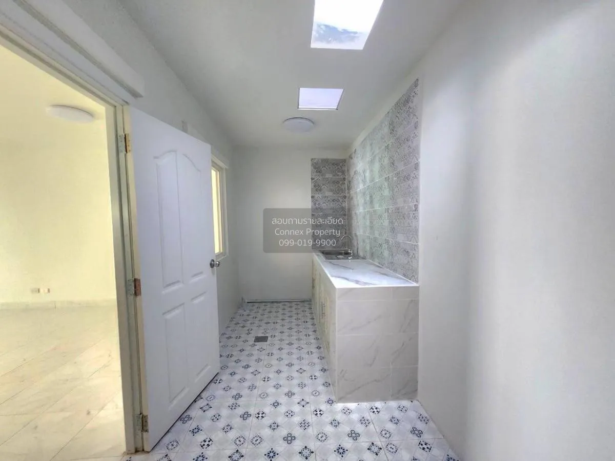 For Sale The Connect 8 Bangna , Bang Phli Yai , Bang Phli , Samut