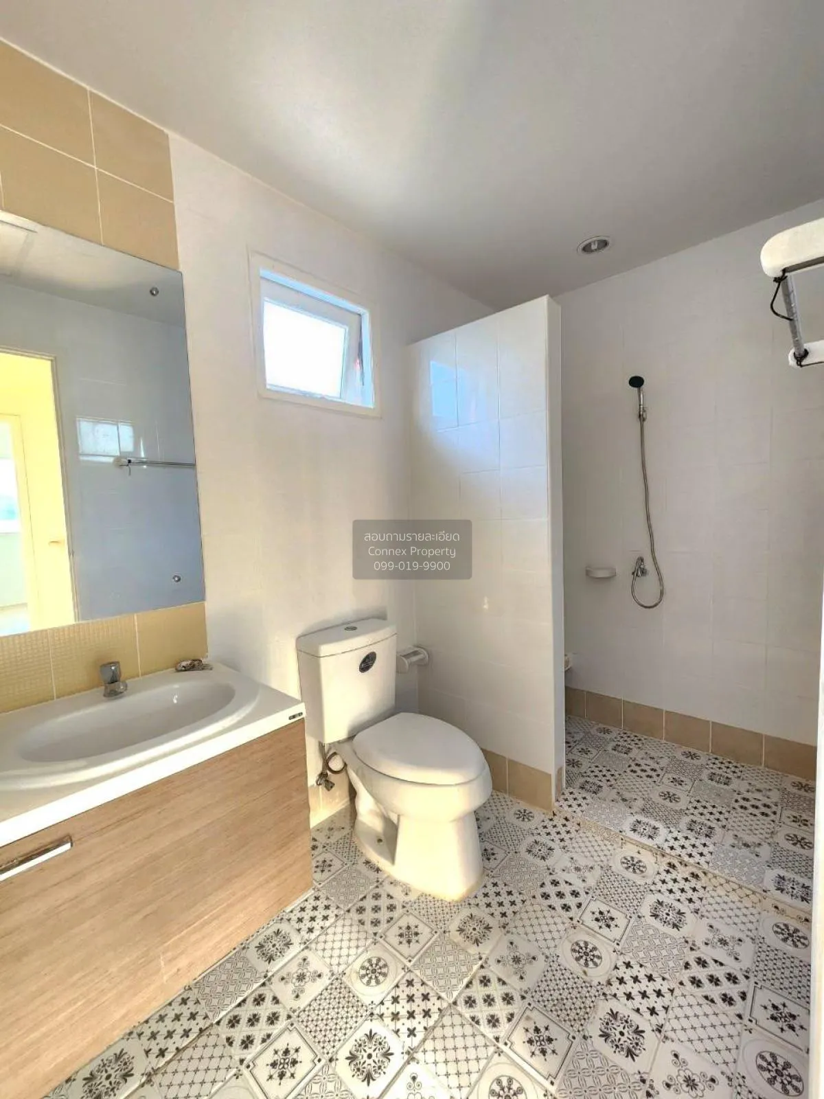 For Sale The Connect 8 Bangna , Bang Phli Yai , Bang Phli , Samut