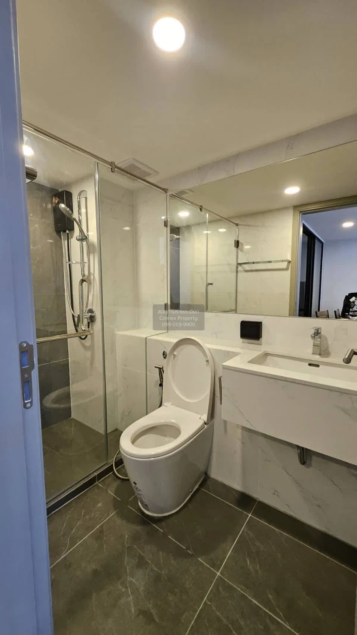 ขายคอนโด  ออริจิ้น ปลั๊ก แอนด์ เพลย์ สิรินธร สเตชั่น ดูเพล็กซ์ วิ