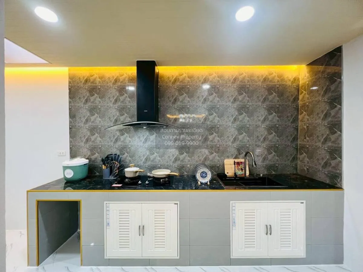 ขายทาวน์เฮ้าส์/ทาวน์โฮม  บ้านพฤกษา 12 รังสิต-คลอง 3 ห้องมุม รีโนเ