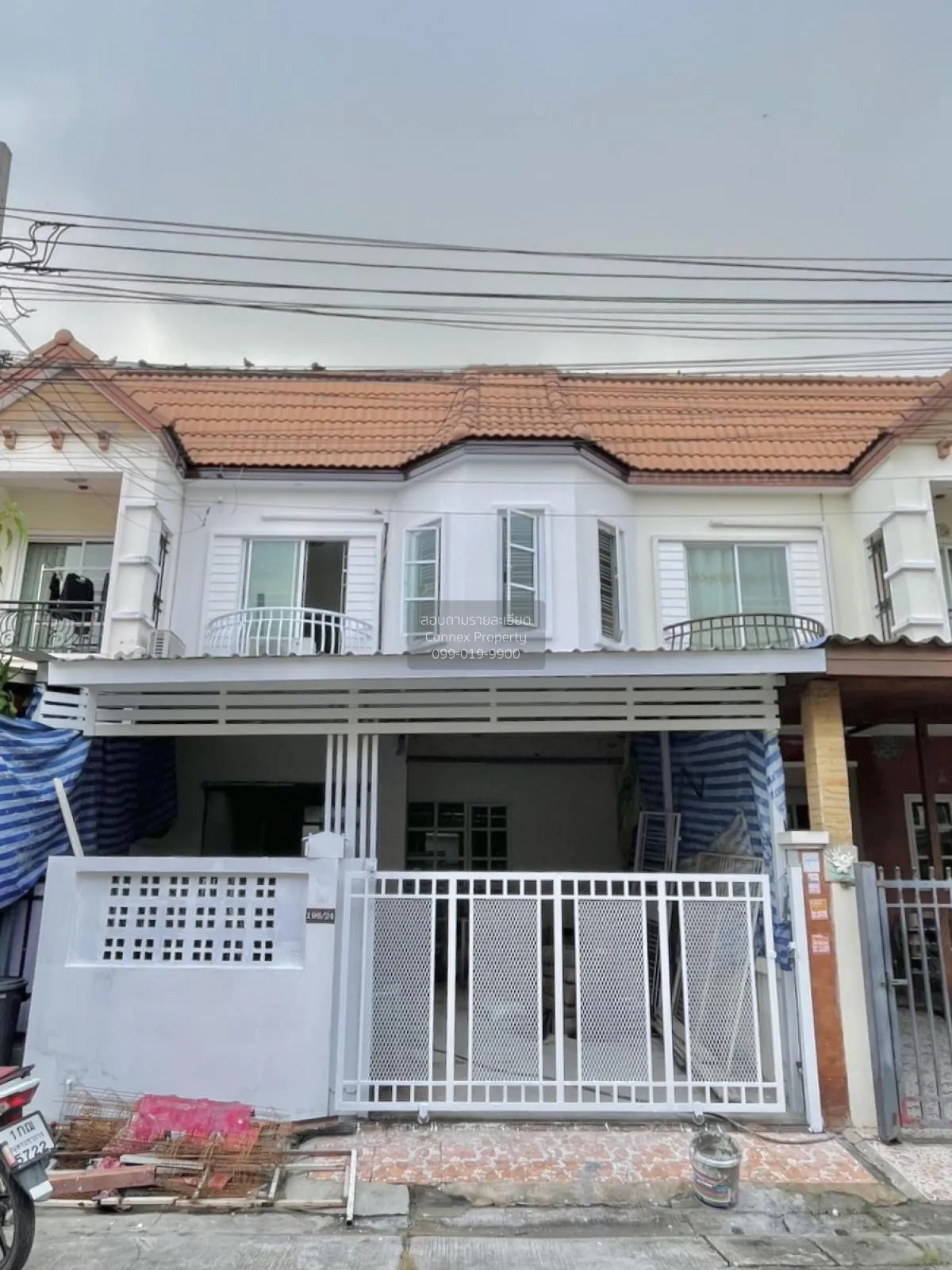 For Sale Townhouse/Townhome  , Nakornthong President , Phraek Sa  1