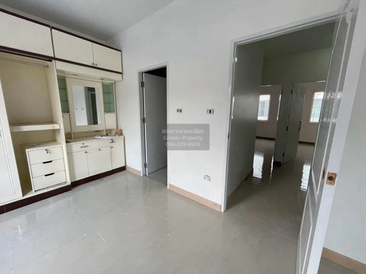 For Sale Townhouse/Townhome  , Nakornthong President , Phraek Sa 